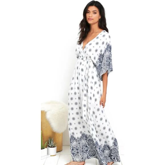 Lulus South of France Blue & Ivory Print Kimono V-Neck Maxi Dress Small Coastal - Picture 1 of 16